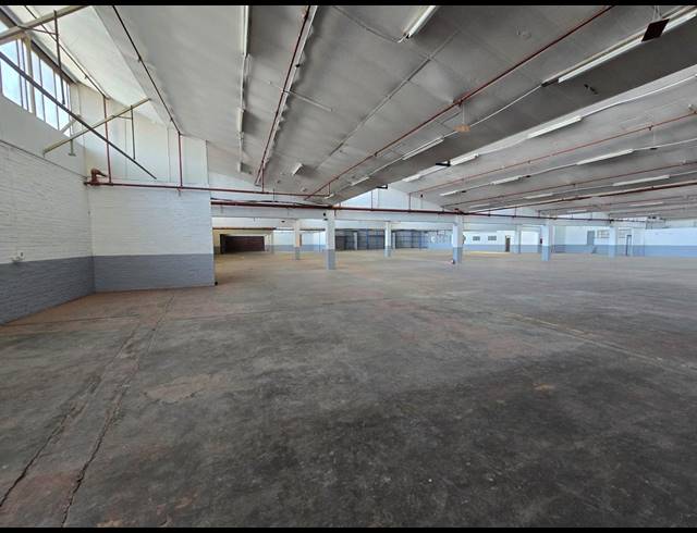 3,762M² WAREHOUSE TO LET IN BENROSE